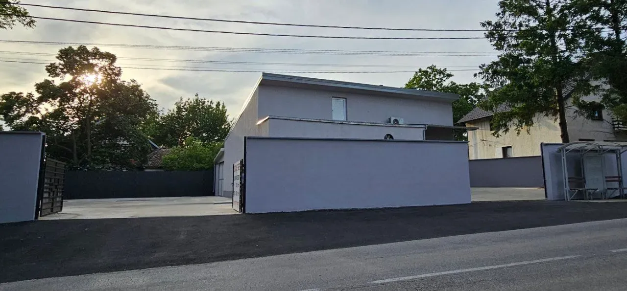 Izdavanje, poslovni prostor, 250m², Centar, Smederevo