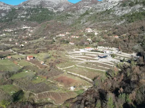 Sale, land lot, 4400m², Cetinje, Crna Gora - image 13