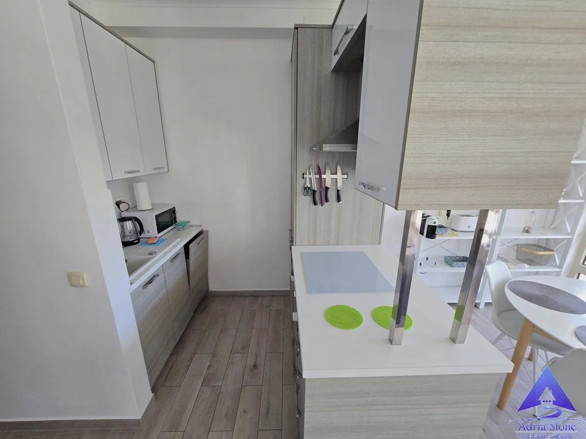 Prodaja, dvosoban stan, 82m², Prčanj, Kotor