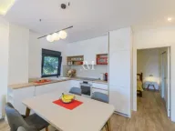 Rent, three bedroom apartment, 90m², Donja Lastva, Tivat - image 5