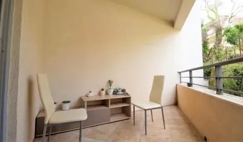 Rent, studio apartment, 33m², Bečići, Budva - image 6