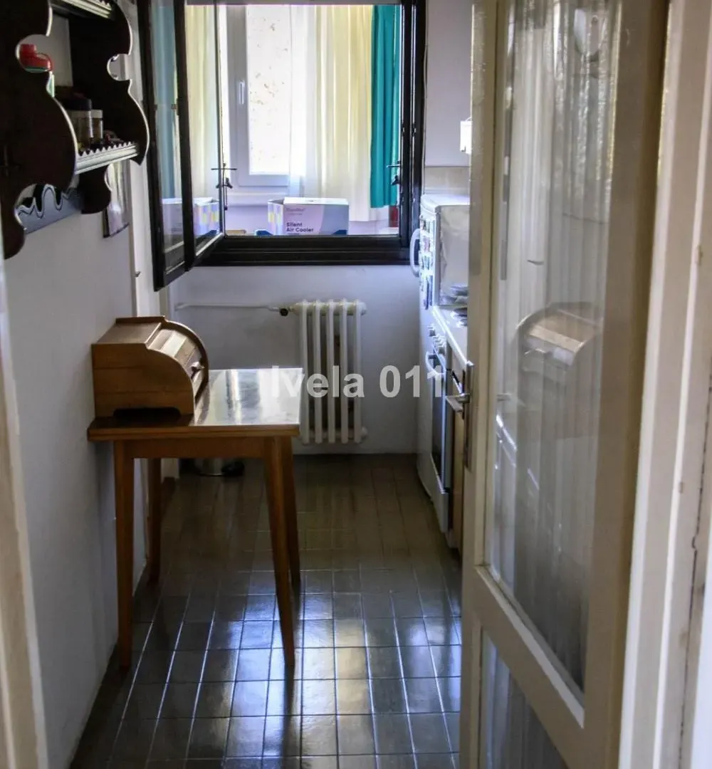 Prodaja, dvosoban stan, 69m², Petlovo Brdo, Beograd