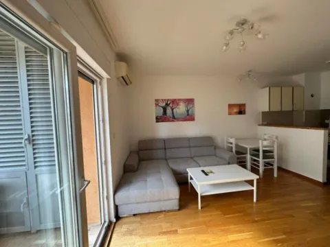 Rent, one bedroom apartment, 50m², City Kvart, Podgorica