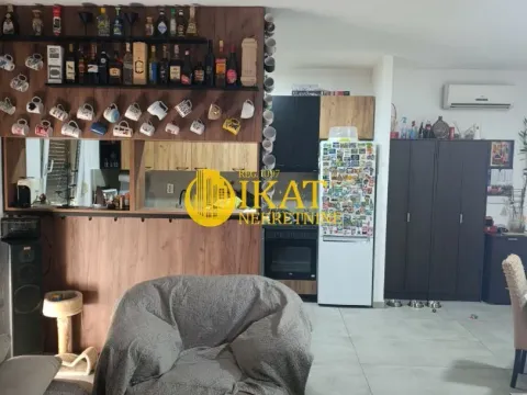 Sale, two bedroom apartment, 72m², Stari Banovci, Stara Pazova