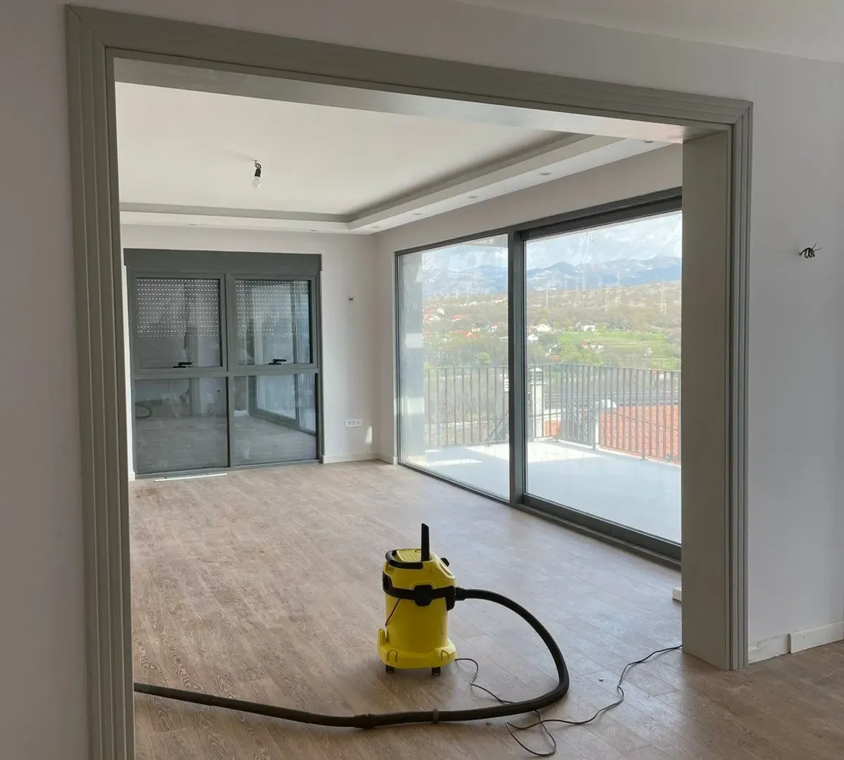 Rent, house, 300m², Vranići, Podgorica