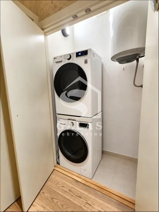 Prodaja, dvosoban stan, 52m², Savski Venac, Beograd
