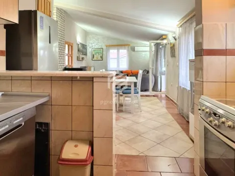 Izdavanje, trosoban stan, 130m², Zabjelo, Podgorica - image 8