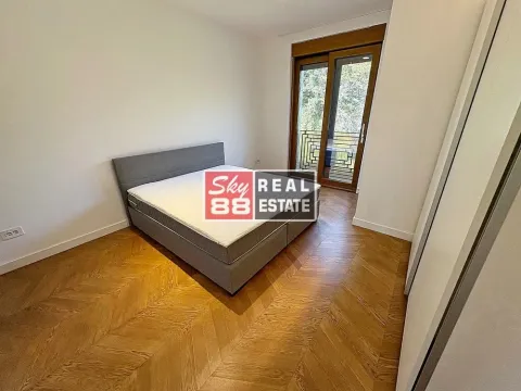 Rent, four bedroom apartment, 120m², Savski Venac, Beograd - image 9