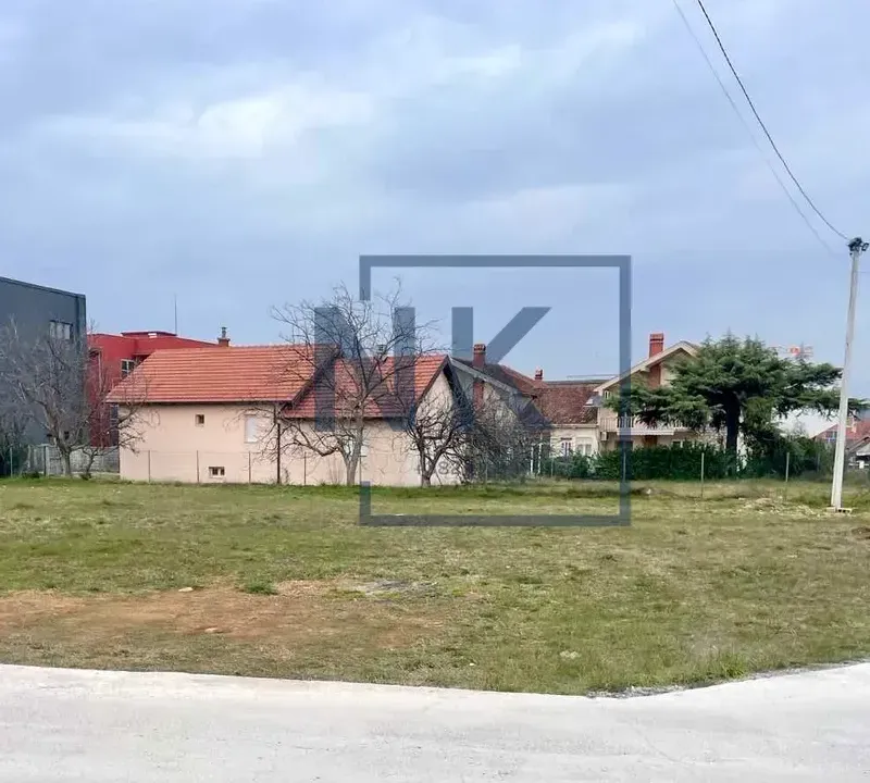 Prodaja, plac, 1400m², Donja Gorica, Podgorica