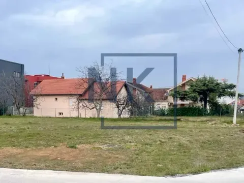 Prodaja, plac, 1400m², Donja Gorica, Podgorica
