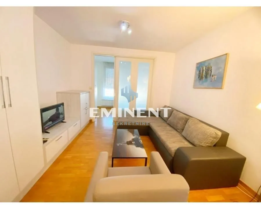 Rent, two bedroom apartment, 45m², Novi Beograd Blok 67, Novi Beograd Sve Podlokacije