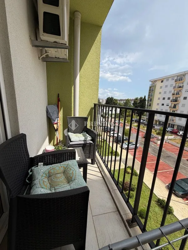 Rent, one bedroom apartment, 40m², Pobrežje, Podgorica