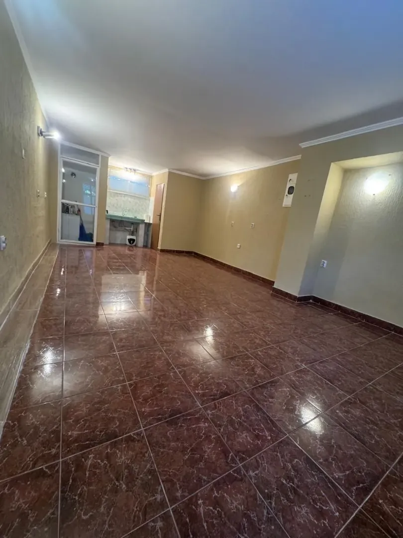 Rent, office space, 30m², Škaljari, Kotor