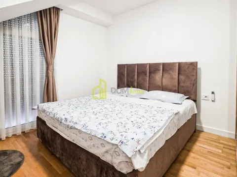 Izdavanje, dvosoban stan, 80m², Tološi, Podgorica - image 8