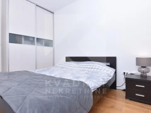 Prodaja, trosoban stan, 49m², Central Point, Podgorica - image 7