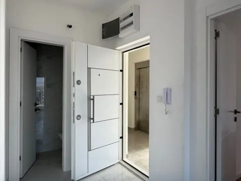 Prodaja, trosoban stan, 151m², Kruševac, Podgorica - image 2