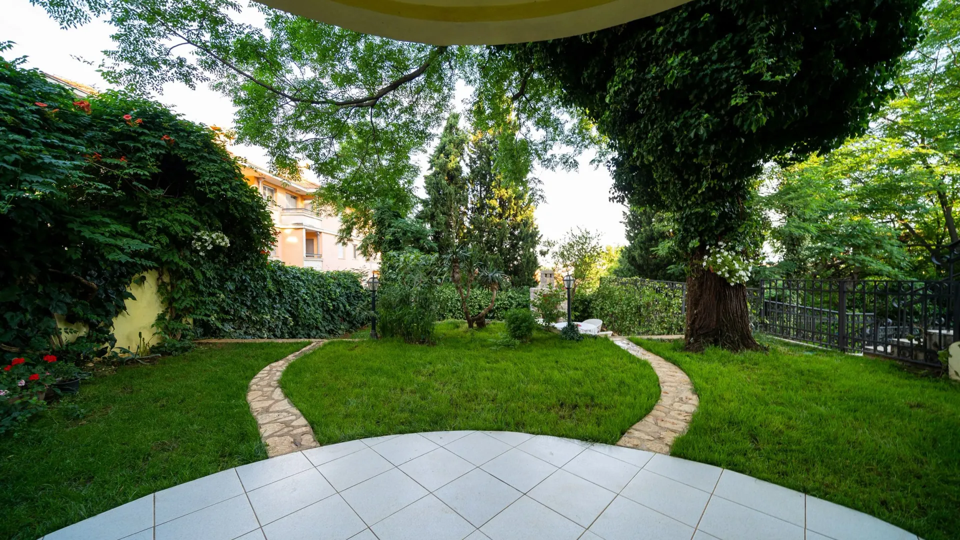 Rent, apartment, 118m², Gorica C, Podgorica
