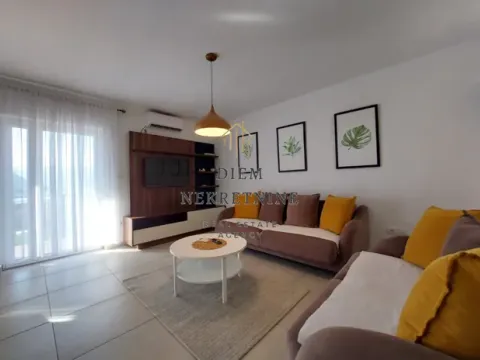 Rent, two bedroom apartment, 70m², Dobrota, Kotor - image 18