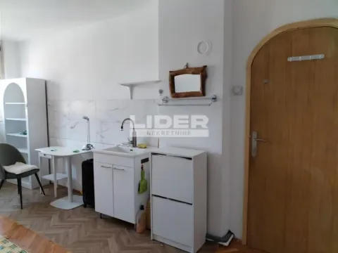 Izdavanje, dvosoban stan, 36m², Stari Grad, Beograd - image 11