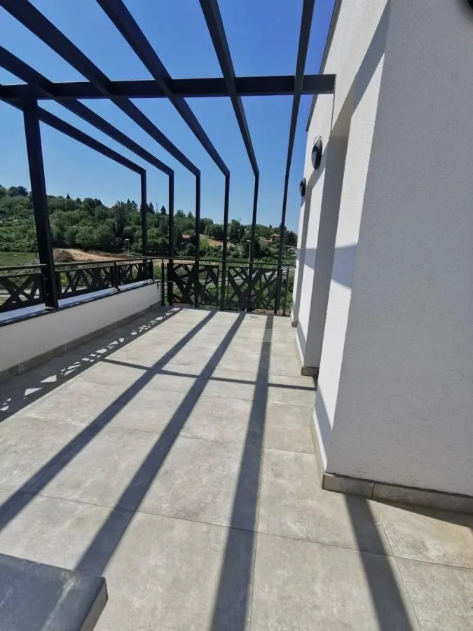Prodaja, četvorosoban stan, 124m², Sremska Kamenica, Petrovaradin
