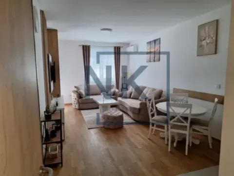 Izdavanje, jednosoban stan, 50m², Stari Aerodrom, Podgorica - image 4