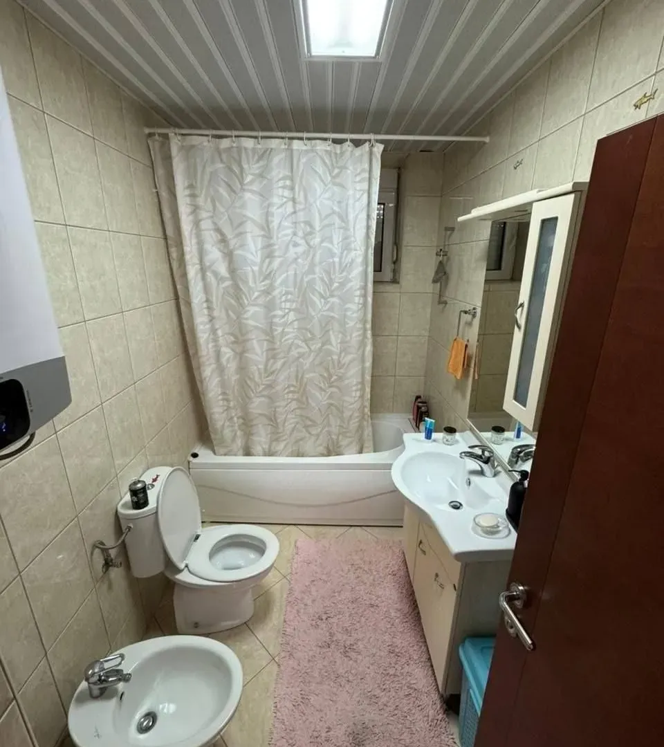 Prodaja, dvosoban stan, 100m², Centar, Bar