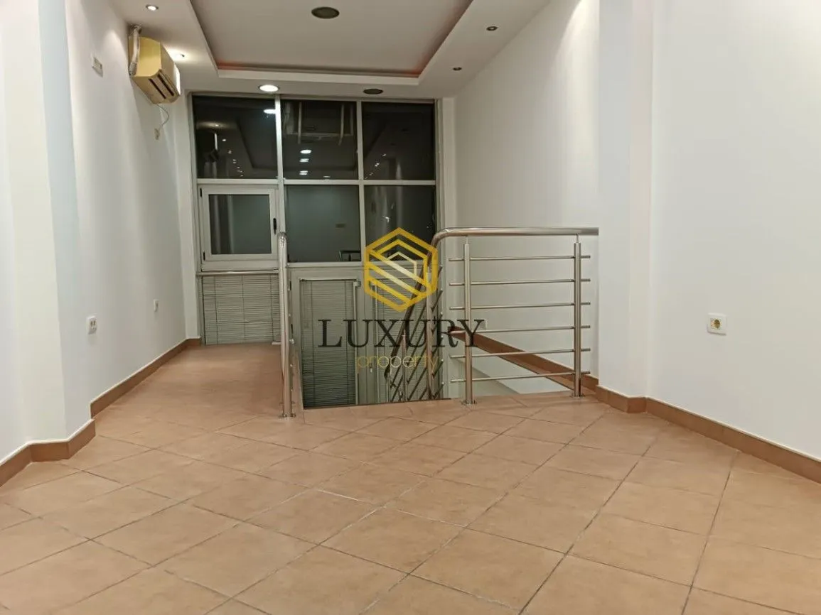Rent, office space, 46m², Centar, Podgorica