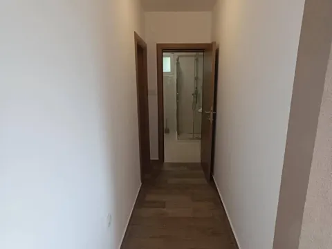 Rent, three bedroom apartment, 88m², Kavač, Kotor - image 9