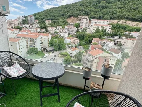 Prodaja, trosoban stan, 107m², Budva, Crna Gora - image 9