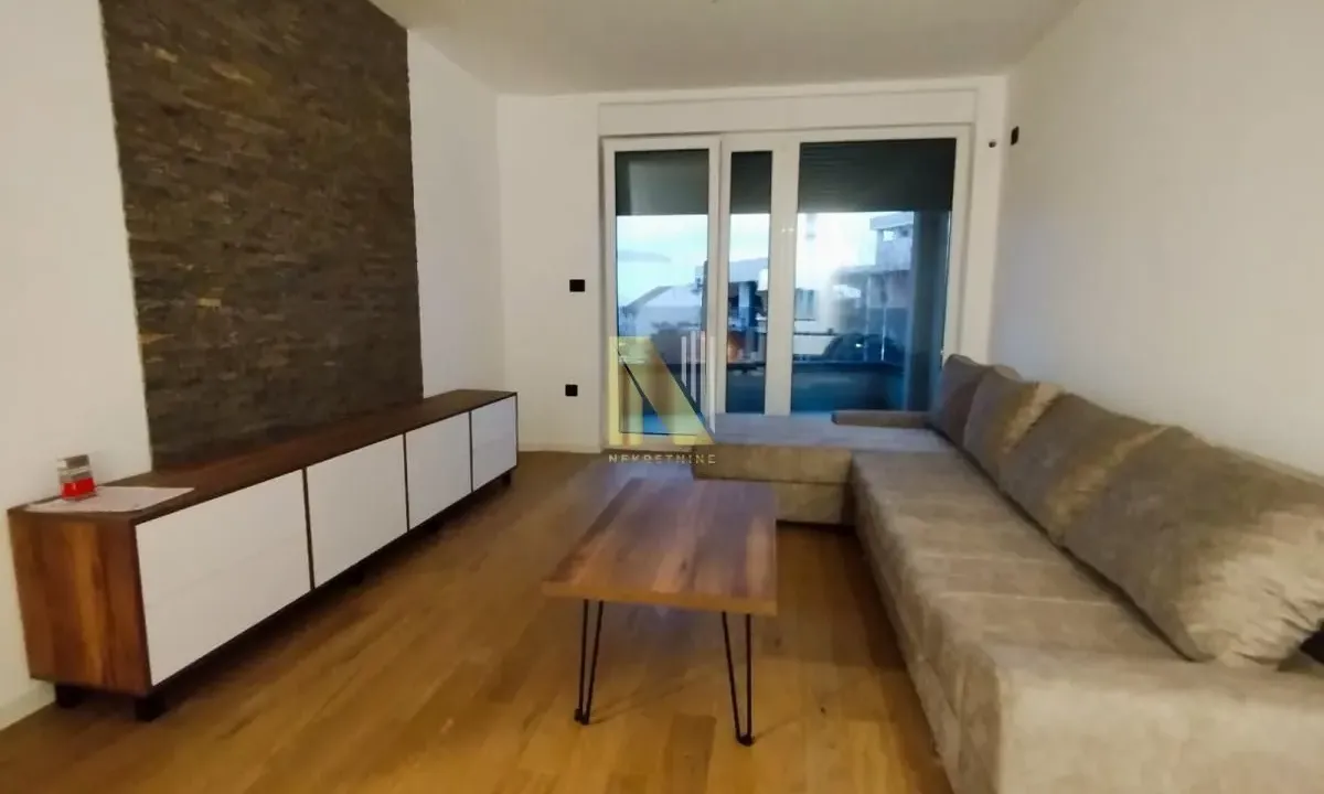 Izdavanje, trosoban stan, 71m², Telep, Novi Sad Sve Podlokacije