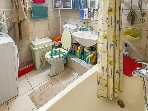 Izdavanje, dvosoban stan, 85m², Preko Morače, Podgorica - image 12