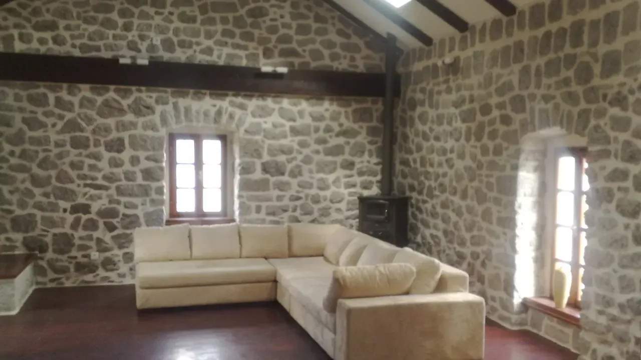 Rent, house, 110m², Kotor, Crna Gora