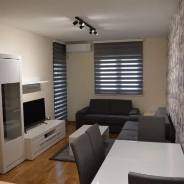 Izdavanje, jednosoban stan, 50m², City Kej, Podgorica - image 7