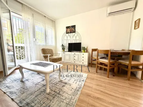 Prodaja, jednosoban stan, 39m², Stari Aerodrom, Podgorica - image 2