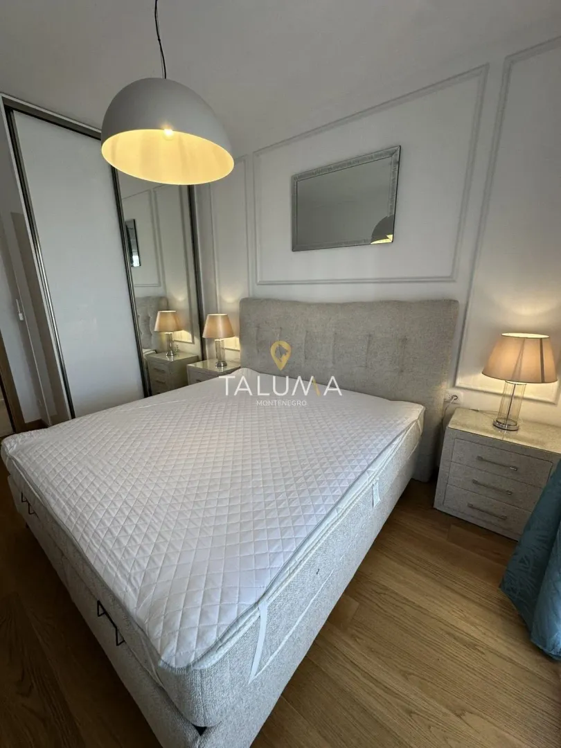 Rent, two bedroom apartment, 75m², City Kvart, Podgorica