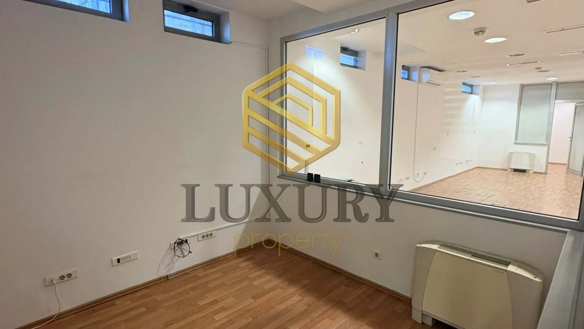 Rent, office space, 160m², Obala Morače, Podgorica