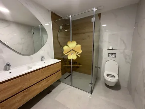 Izdavanje, trosoban stan, 120m², Gorica C, Podgorica - image 2