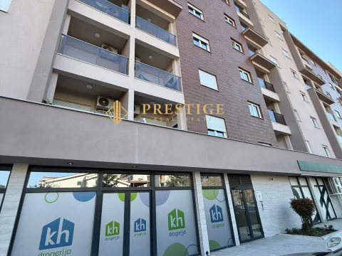 Izdavanje, jednosoban stan, 47m², Stari Aerodrom, Podgorica - image 16