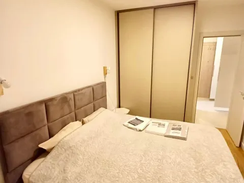 Rent, one bedroom apartment, 49m², Central Point, Podgorica - image 7