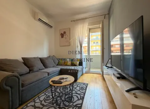 Prodaja, jednosoban stan, 40m², Central Point, Podgorica - image 4
