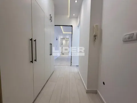 Sale, two bedroom apartment, 60m², Stari Grad, Beograd - image 3