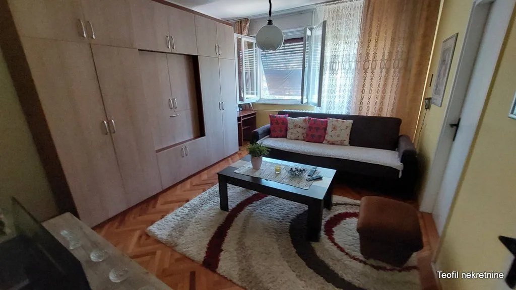 Izdavanje, jednosoban stan, 37m², Rakovica, Beograd