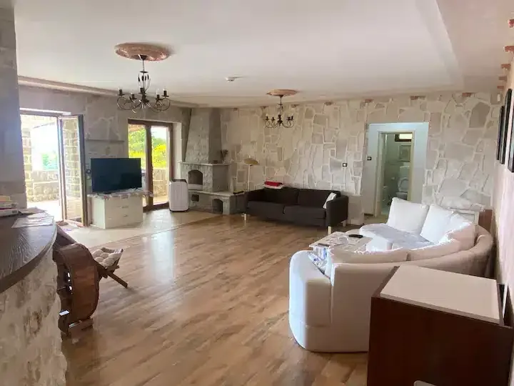 Sale, house, 466m², Petrovac, Budva