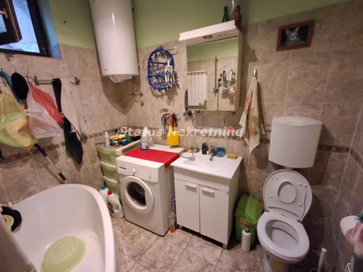 Prodaja, kuća, 156m², Futog, Novi Sad Sve Podlokacije