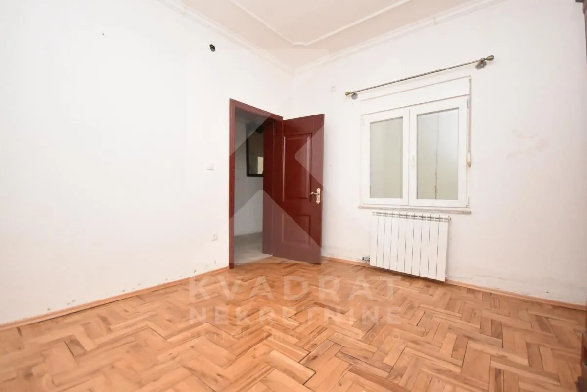 Prodaja, kuća, 343m², Zagorič, Podgorica