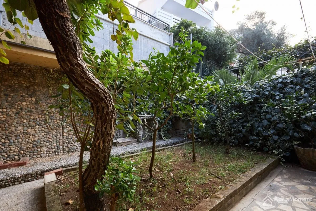 Sale, house, 110m², Centar, Budva