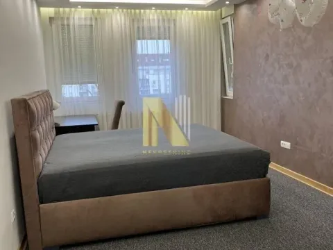 Izdavanje, trosoban stan, 93m², Centar, Novi Sad - image 6