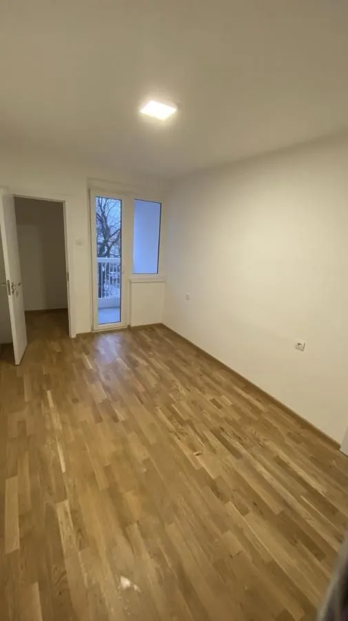 Prodaja, dvosoban stan, 54m², Sajmište, Novi Sad