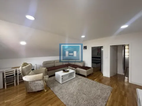 Prodaja, kuća, 200m², Majur, Jagodina - image 38