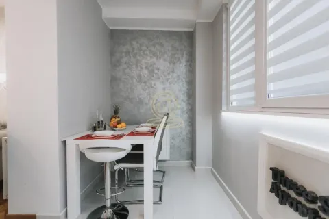 Prodaja, jednosoban stan, 38m², Centar, Novi Sad - image 11